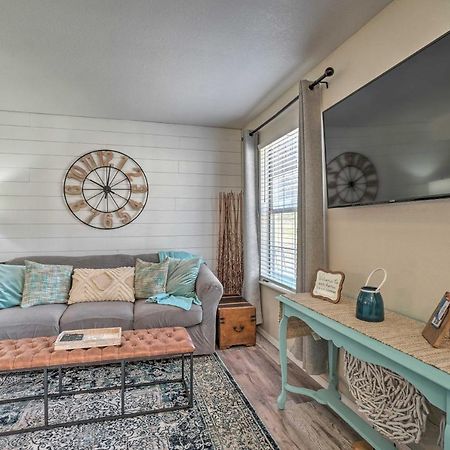 Centrally Located Branson Condo With Pool And Marina! Екстер'єр фото